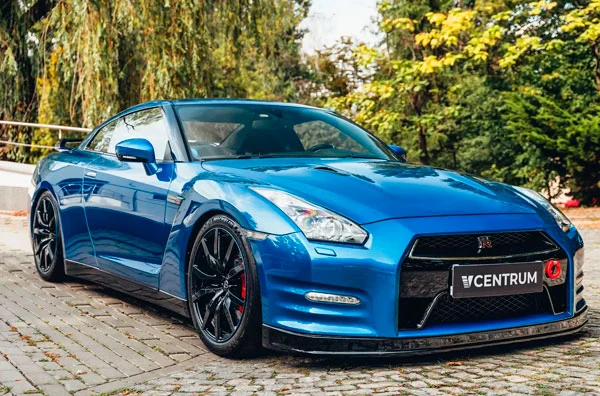 Nissan GT-R r